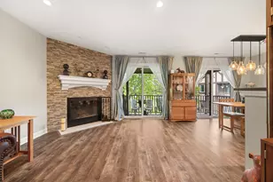 423 Ramblewood Dr, Glen Ellyn, IL 60137 - Photo 3