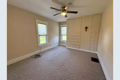 301 W 2nd Street, Gilman, IL 60938 - Photo 15