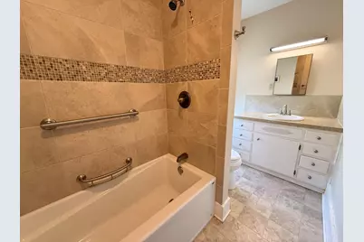 301 W 2nd Street, Gilman, IL 60938 - Photo 21