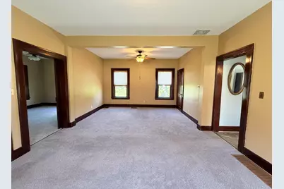 301 W 2nd Street, Gilman, IL 60938 - Photo 7