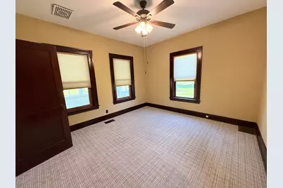 301 W 2nd Street, Gilman, IL 60938 - Photo 9