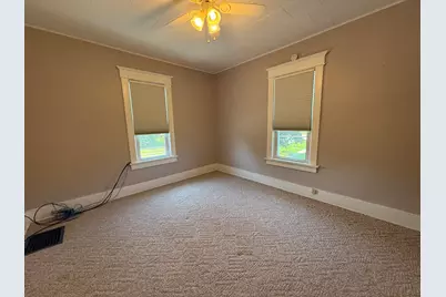 301 W 2nd Street, Gilman, IL 60938 - Photo 13
