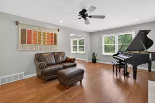 43W239 Hazelwood Trail, Saint Charles, IL 60175 - Photo 23