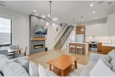 1012 N Paulina Street #3, Chicago, IL 60622 - Photo 3