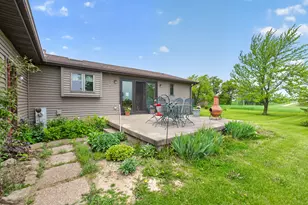 8086 Kane Rd, Waterman, IL 60556 - Photo 37