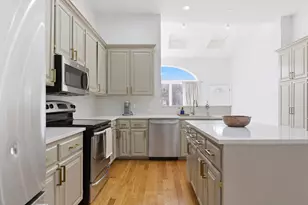 835 S Claremont Ave, Chicago, IL 60612 - Photo 9