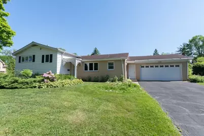 1322 Brook Lane, Glenview, IL 60025 - Photo 1