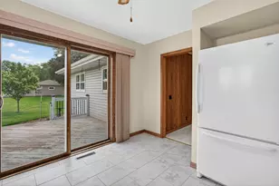42W675 Star Ln, Sugar Grove, IL 60554 - Photo 17