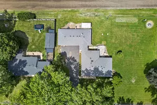 42W675 Star Ln, Sugar Grove, IL 60554 - Photo 3