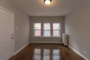 5748 N Winthrop Ave, Chicago, IL 60660 - Photo 9