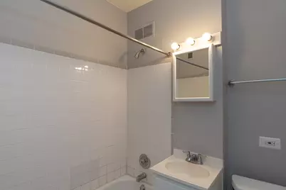 5748 N Winthrop Avenue #302, Chicago, IL 60660 - Photo 19