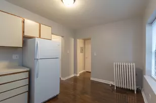 5748 N Winthrop Ave, Chicago, IL 60660 - Photo 5