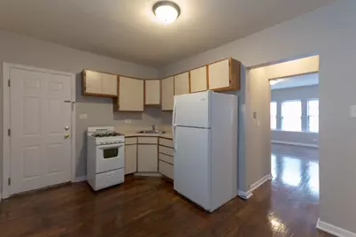 5748 N Winthrop Avenue #302, Chicago, IL 60660 - Photo 7
