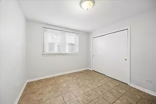 255 E Burlington St, Riverside, IL 60546 - Photo 9
