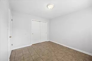 255 E Burlington St, Riverside, IL 60546 - Photo 7