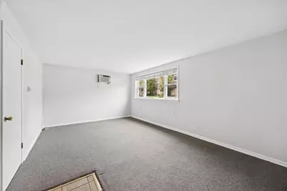 255 E Burlington Street #1, Riverside, IL 60546 - Photo 17