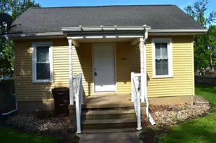 406 N Birch St, Wenona, IL 61377 - Photo 3