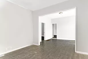 9209 S Woodlawn Ave, Chicago, IL 60619 - Photo 5
