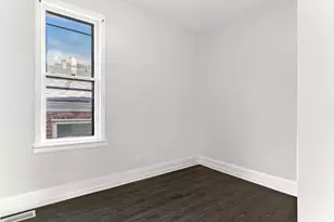9209 S Woodlawn Ave, Chicago, IL 60619 - Photo 9