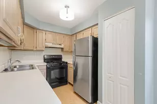 1742 W Orchard Pl, Arlington Heights, IL 60005 - Photo 5