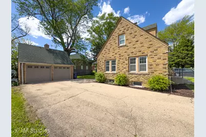 216 Wilcox Avenue, Elgin, IL 60123 - Photo 33