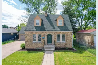 216 Wilcox Avenue, Elgin, IL 60123 - Photo 1
