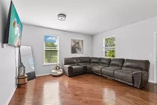 402 Cahokia St, Joliet, IL 60431 - Photo 7