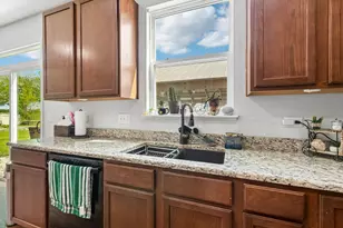 402 Cahokia St, Joliet, IL 60431 - Photo 15