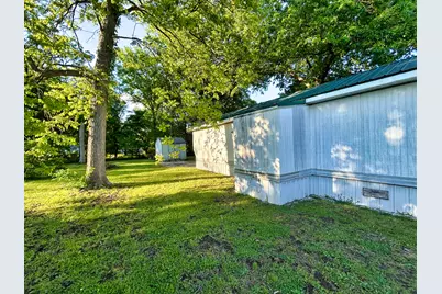 518 Locust Street, Xenia, IL 62899 - Photo 35