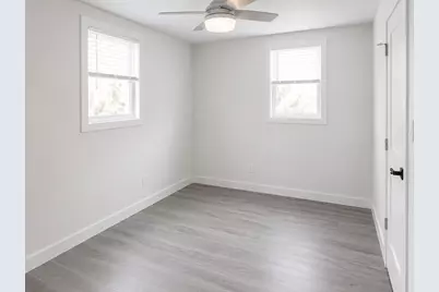 701 W 46th Street, Chicago, IL 60609 - Photo 13