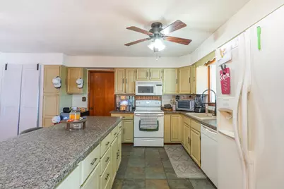 901 Edwin Drive, Bourbonnais, IL 60914 - Photo 15