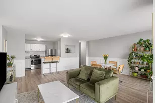 4343 N Clarendon Ave, Chicago, IL 60613 - Photo 3