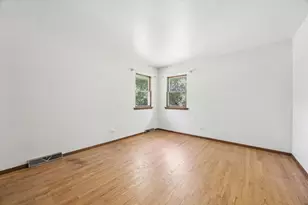 27W641 Holly Ct, West Chicago, IL 60185 - Photo 21
