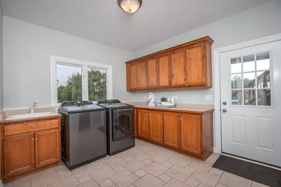 39W805 Fabyan Parkway, Elburn, IL 60119 - Photo 17