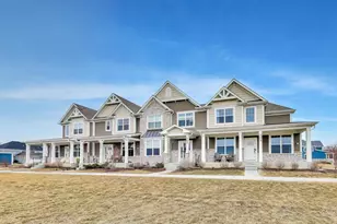 301 Didier Ct, Buffalo Grove, IL 60089 - Photo 3