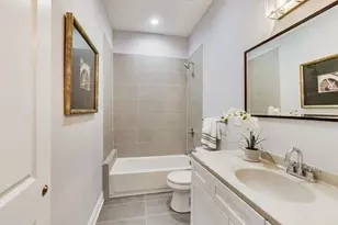 4516 S King Dr, Chicago, IL 60653 - Photo 13