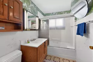 624 W Merle Ave, Villa Park, IL 60181 - Photo 9