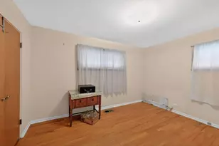 624 W Merle Ave, Villa Park, IL 60181 - Photo 7