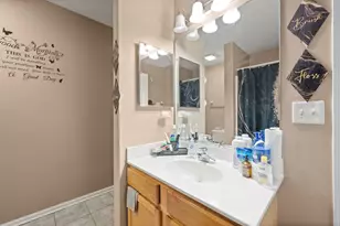 2269 Rebecca Cir, Montgomery, IL 60538 - Photo 13