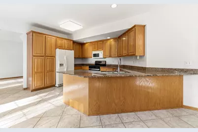 546 N 4th Avenue, Addison, IL 60101 - Photo 13