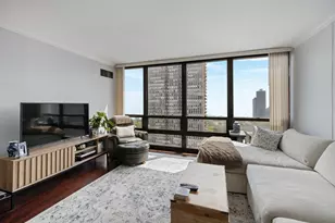 1636 N Wells St, Chicago, IL 60614 - Photo 9