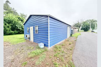 301 N McLaren Street, Marion, IL 62959 - Photo 11