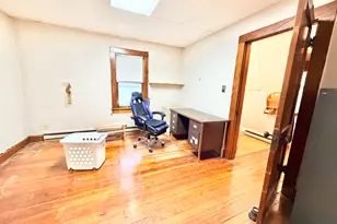 301 N McLaren St, Marion, IL 62959 - Photo 5