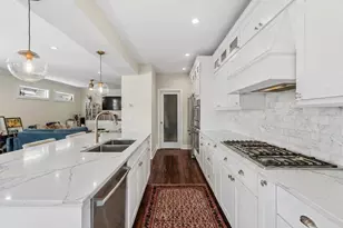 3739 N Ridgeway Ave, Chicago, IL 60618 - Photo 7