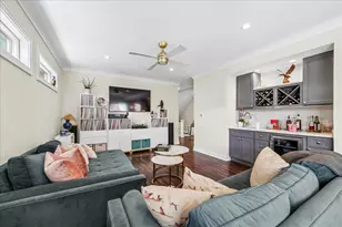 3739 N Ridgeway Ave, Chicago, IL 60618 - Photo 5