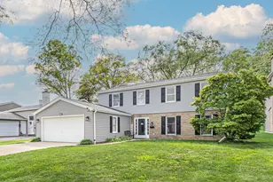 1032 Apple Ln, Lombard, IL 60148 - Photo 1