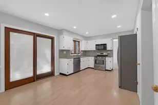 1032 Apple Ln, Lombard, IL 60148 - Photo 13