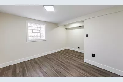 8051 S Escanaba Avenue, Chicago, IL 60617 - Photo 21