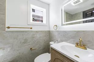 8051 S Escanaba Ave, Chicago, IL 60617 - Photo 15