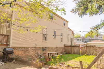 2920 N Richmond Street, Chicago, IL 60618 - Photo 23